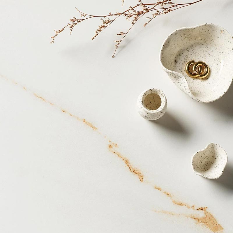 Détails Table en céramique Laminam Marble Gold