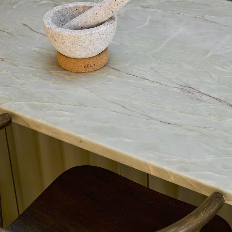 Zoom ilot cuisine granit Sensa® Vancouver