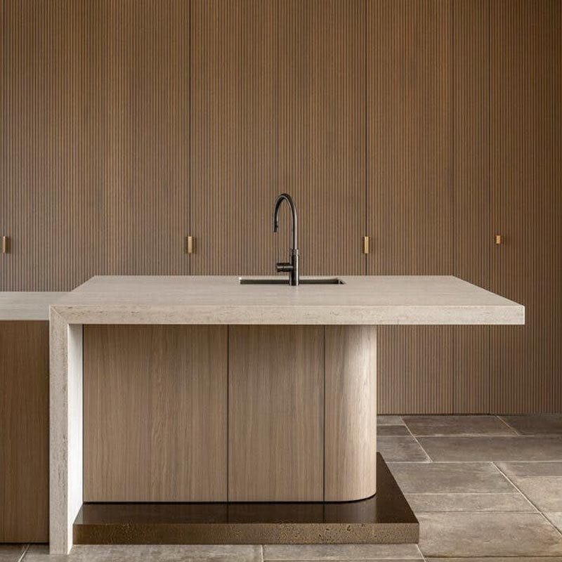 Ilot central cuisine sur mesure en Dekton PietraKdoe TK06 Marmorio